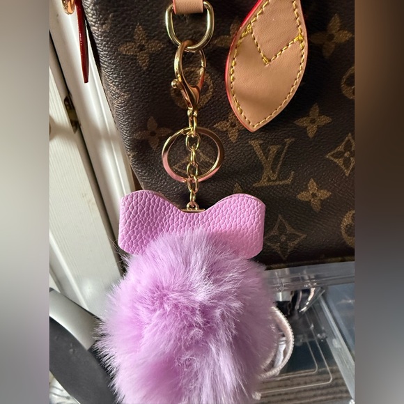 Pink bow Keychain / bag charm with fluffy pink Pom Pom - Picture 2 of 2
